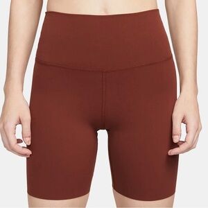 nike yoga luxe women’s high waisted shorts- maroon size xs